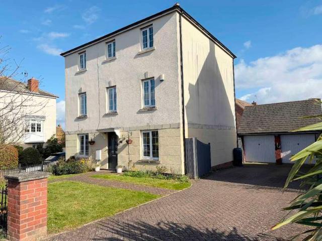 Farm for sale in Green Close, Warwickshire