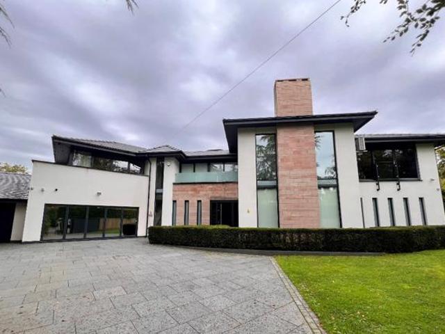 House for sale in Altrincham, Trafford