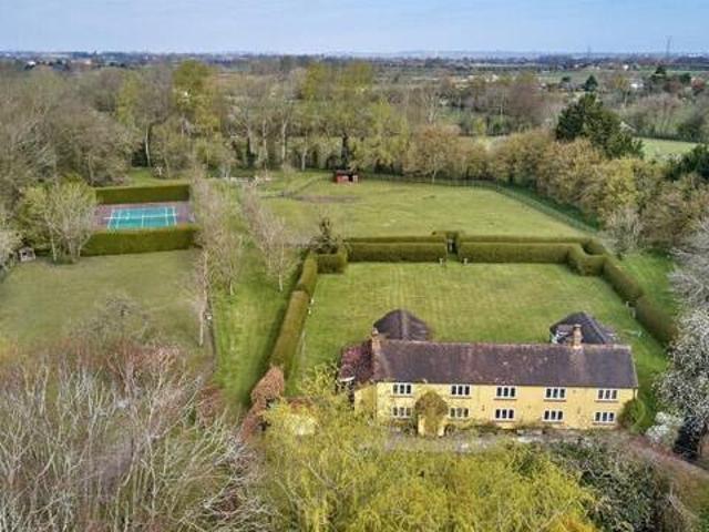 House for sale in Aylesbury, Buckinghamshire