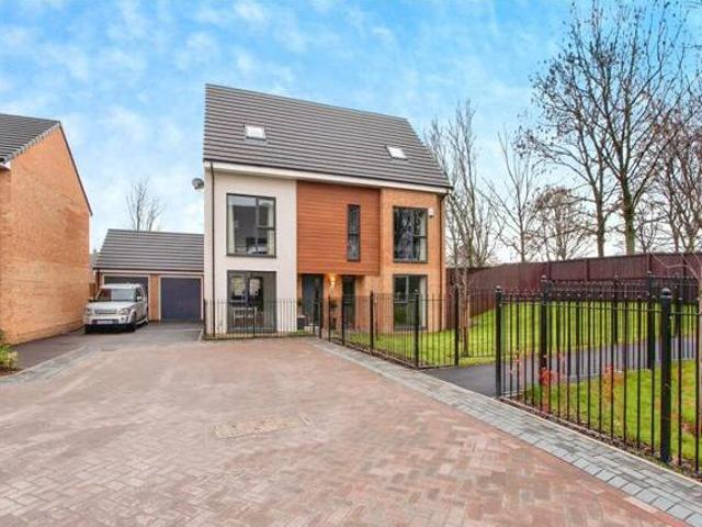 House for rent in Pogmoor, South Yorkshire