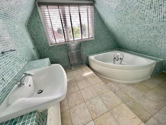 Farm for rent in Hove