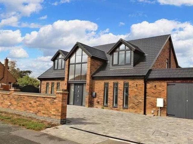 House for rent in Queens Park, Billericay