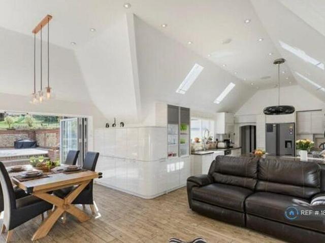 House for rent in Lyons, Greater London