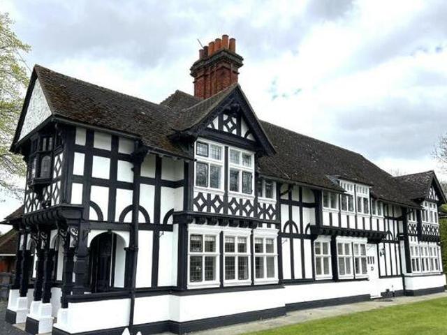 House for rent in Navestock Side, Essex