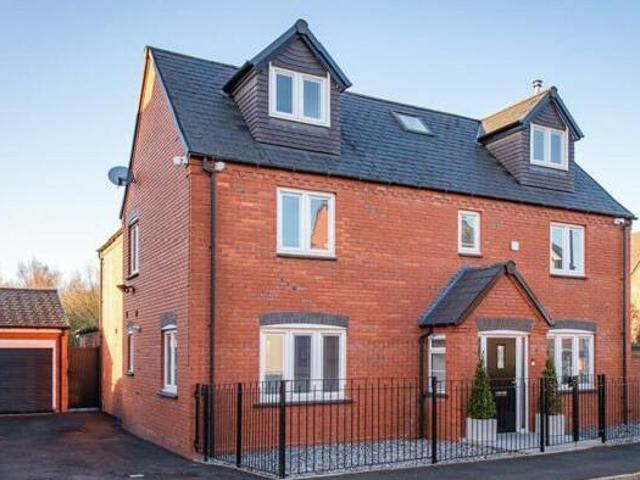 House for sale in City of London, Greater London