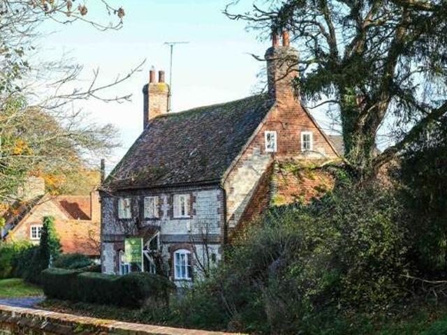 House for rent in Lyons, Greater London
