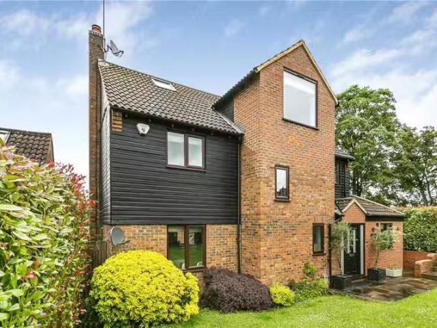 House for rent in Colney Heath, St Albans