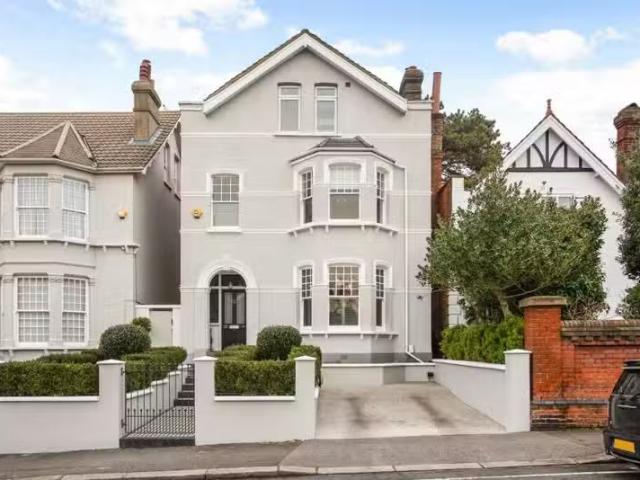 House for rent in Epsom, Surrey