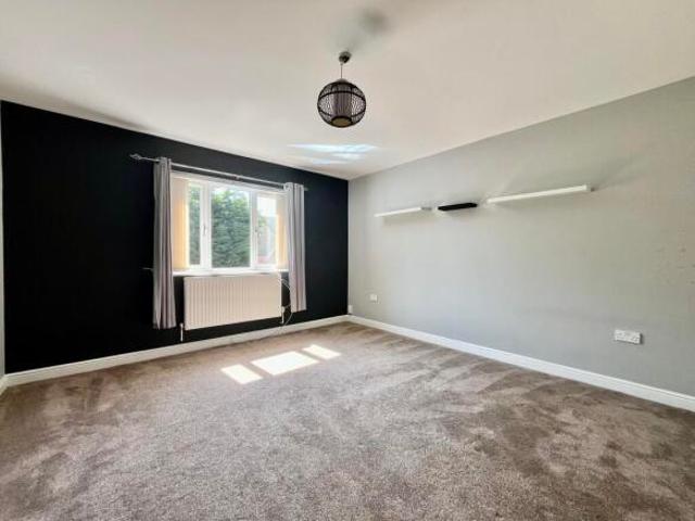 Farm for rent in Calverley, West Yorkshire