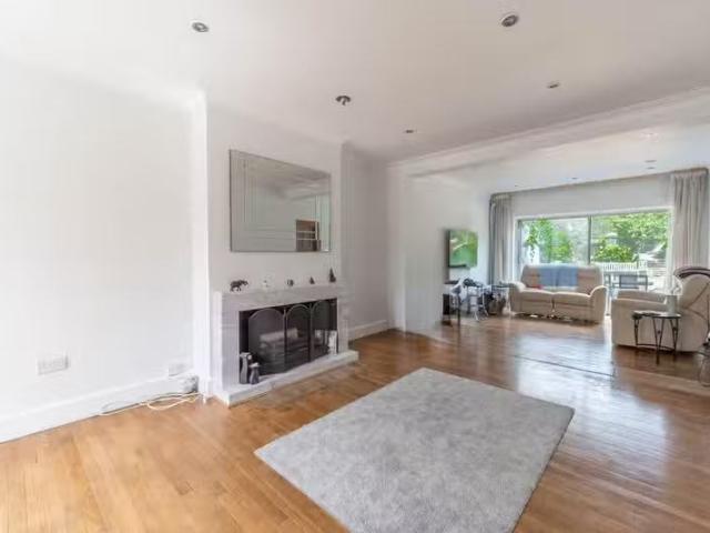 House for rent in Burnt Oak, Greater London
