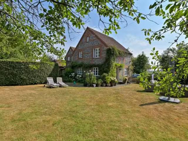 House for rent in Ibstone, Buckinghamshire