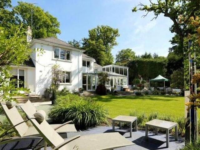 House for sale in Kingston Upon Thames, Greater London