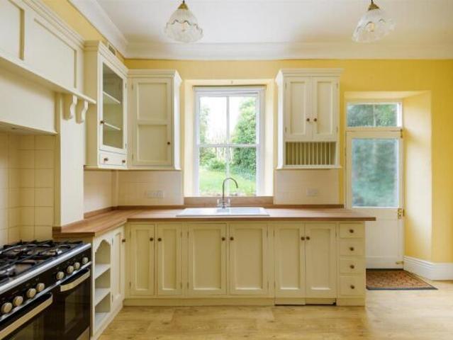 Farm for rent in Nether Edge, South Yorkshire