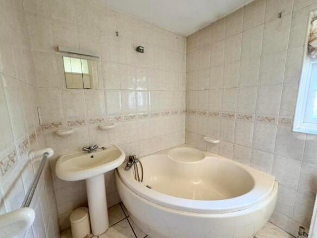Farm for rent in Navestock Side, Essex