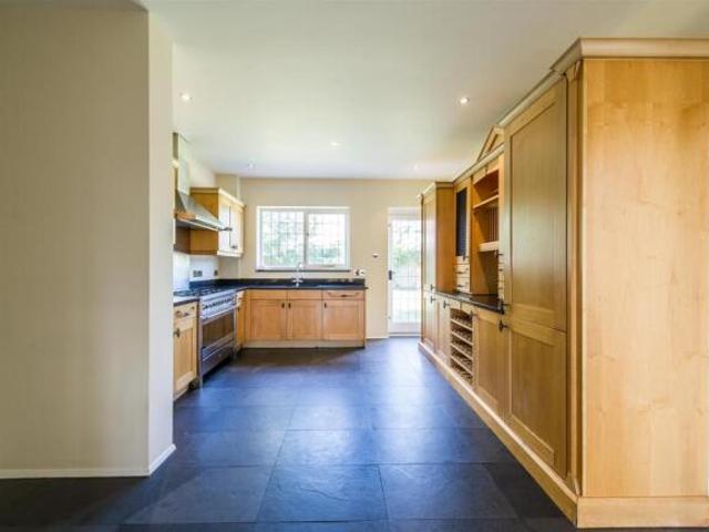 Farm for rent in Higham Wood, Bourne Vale
