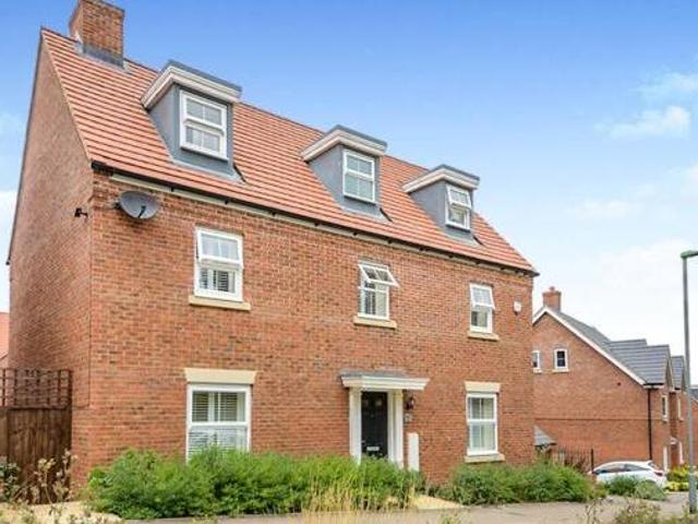 House for rent in Pouchen End, Hertfordshire