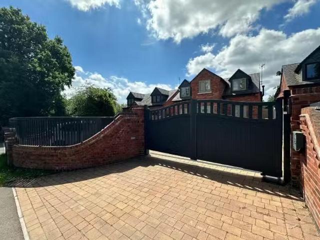 House for rent in Shirley, West Midlands