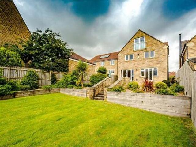 House for rent in Huddersfield, West Yorkshire