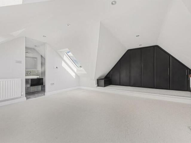 Farm for rent in Reading