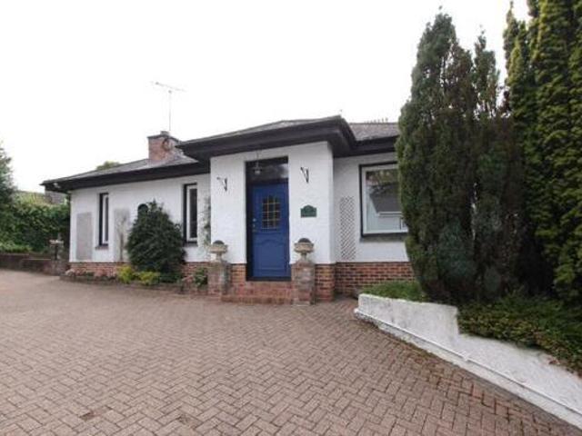 House for rent in Follaton, Strode