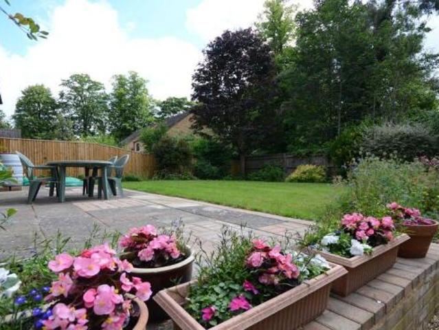 Farm for rent in Purley on Thames, West Berkshire
