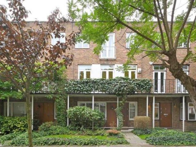 Farm for rent in St. John's Wood, Greater London
