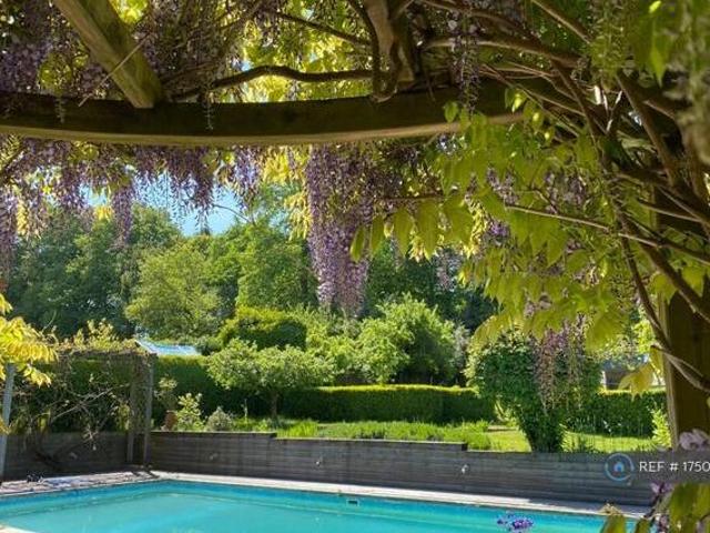 House for sale in The Slade, Oxfordshire