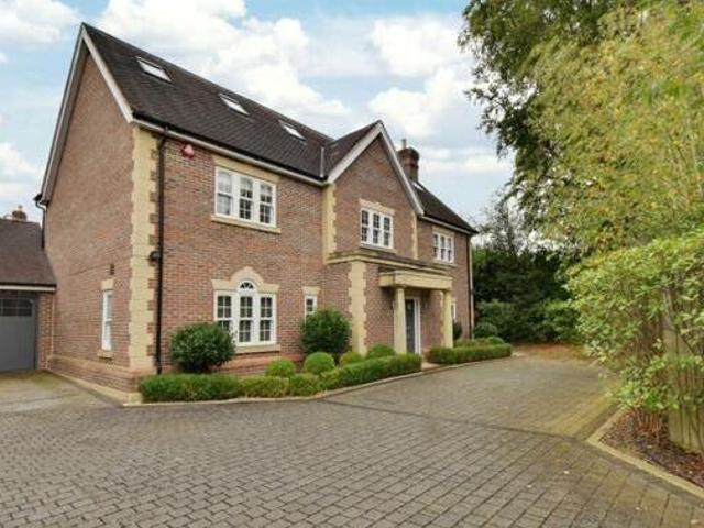 House for sale in Radlett, Hertfordshire