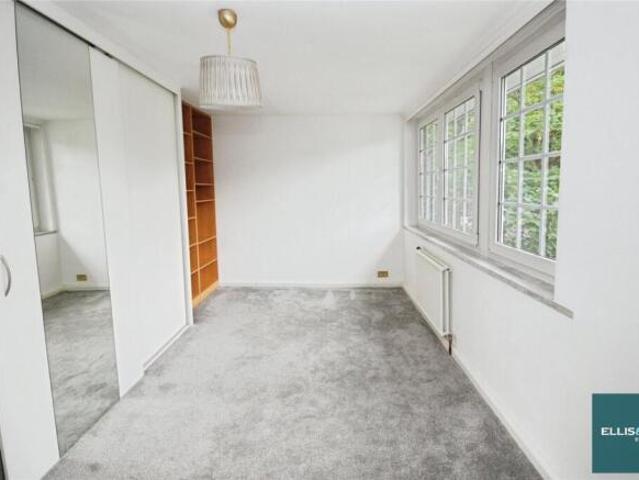 Farm for rent in Highgate, Greater London