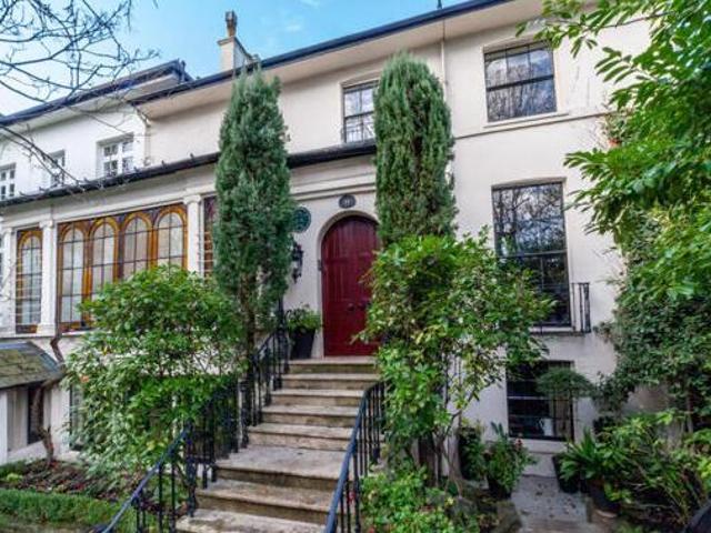 House for sale in Lyons, Greater London