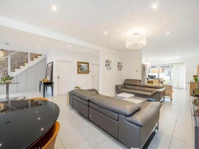 Farm for rent in Putney, Greater London