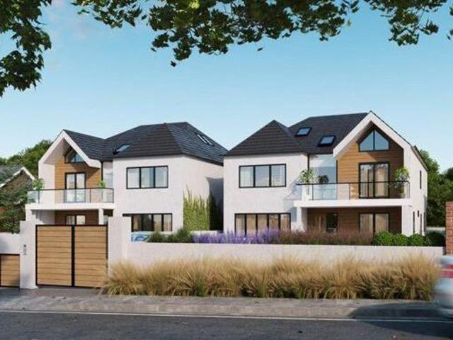 House for sale in Uxbridge, Greater London