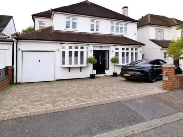 House for rent in Brook Street, Navestock Side