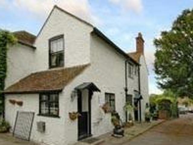 House for rent in Horsell, Woking