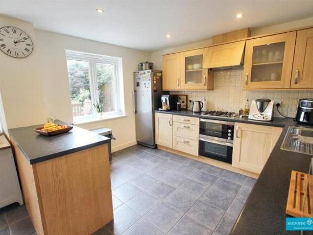 Farm for rent in Tilehurst, Reading