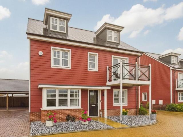 House for sale in Cheeseman's Green, Bridgefield