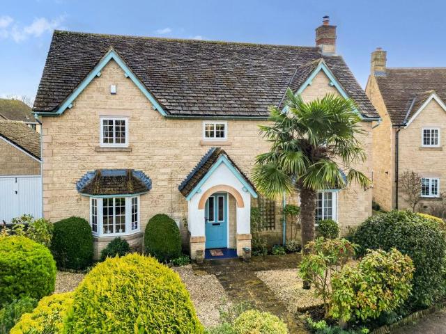 House for sale in Fossebridge, Gloucestershire
