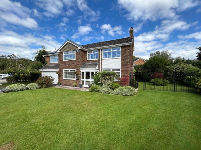 House for sale in Roe Green, Salford