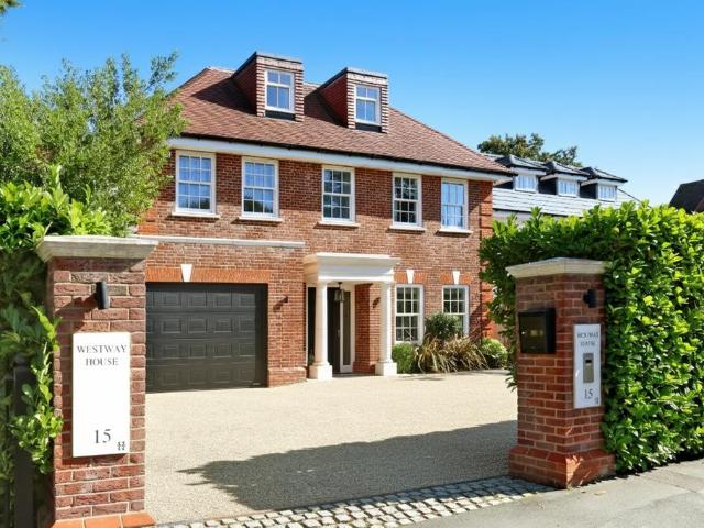 House for sale in Beaconsfield, Knotty Green