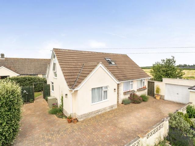 House for sale in Woolavington, Somerset