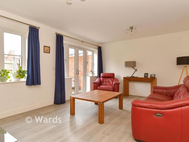 House for sale in Oad Street, Kent