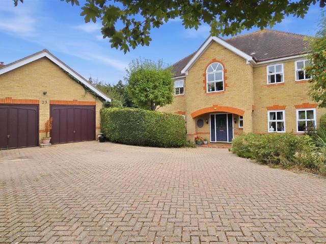 House for sale in Goffs Oak, Broxbourne