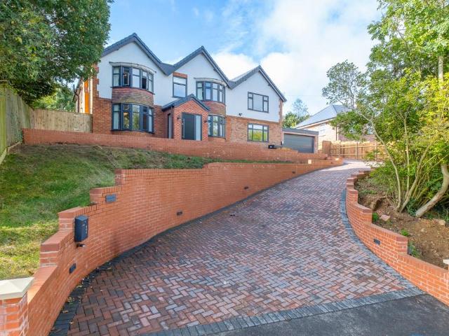 House for sale in Stanford On Avon, Leicestershire