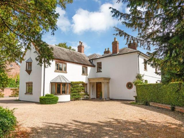 House for sale in Packington, Leicestershire