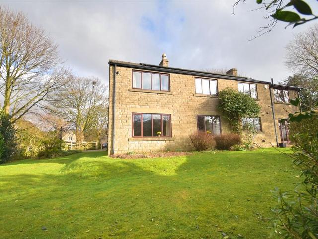 House for sale in Charlesworth, East Midlands
