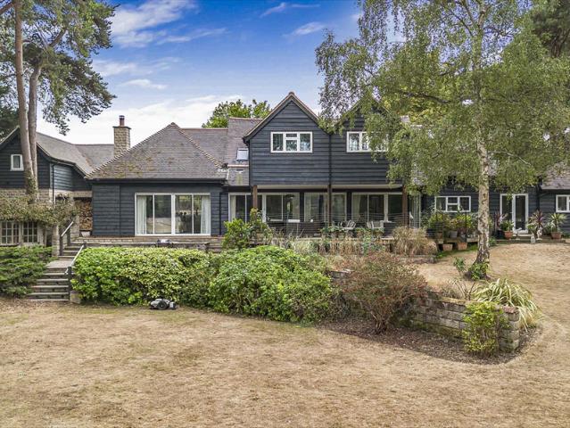 House for sale in Lower Basildon, West Berkshire