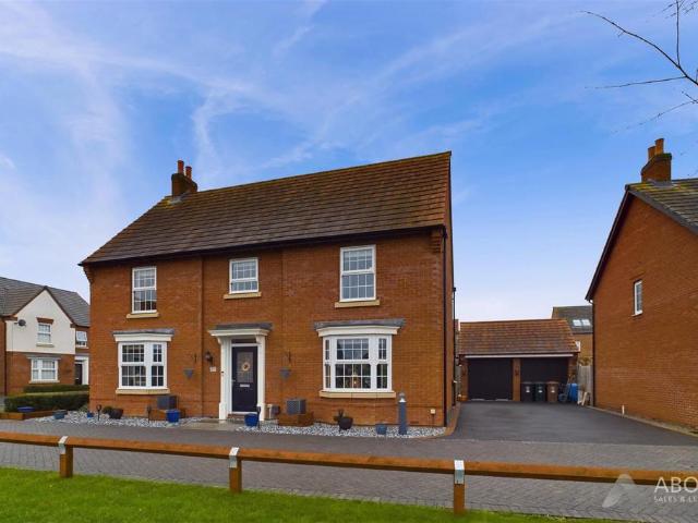 House for sale in Drakelow Park, Egginton
