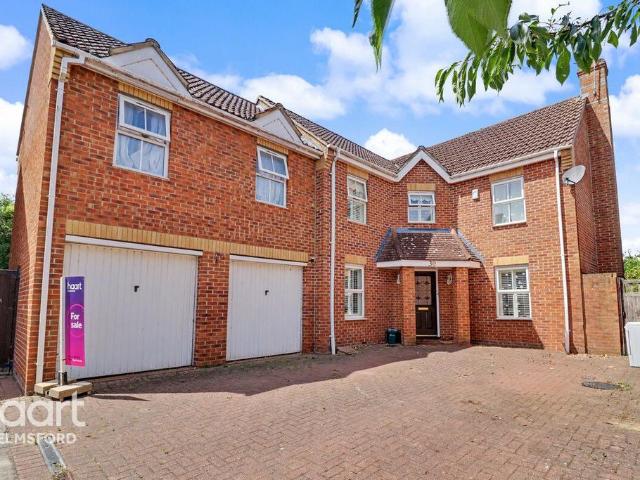 House for sale in Moulsham, Chelmsford