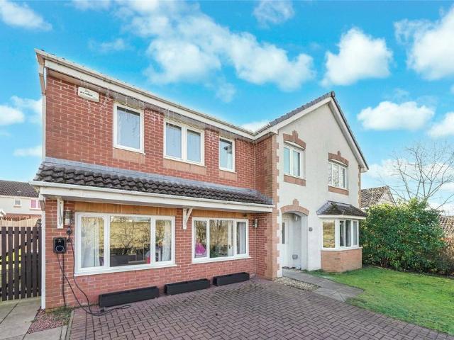 House for sale in Summerston, Scotland