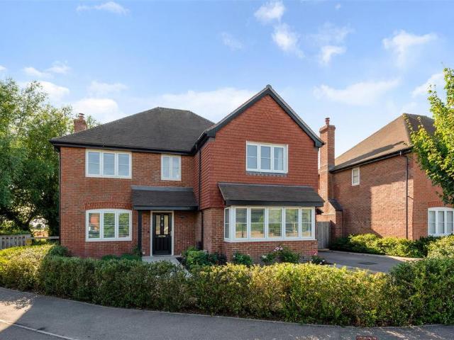 House for sale in Woodgate, Arun